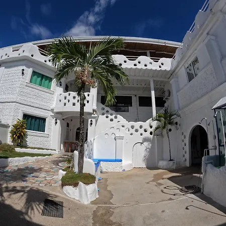 Brandnew Guest House